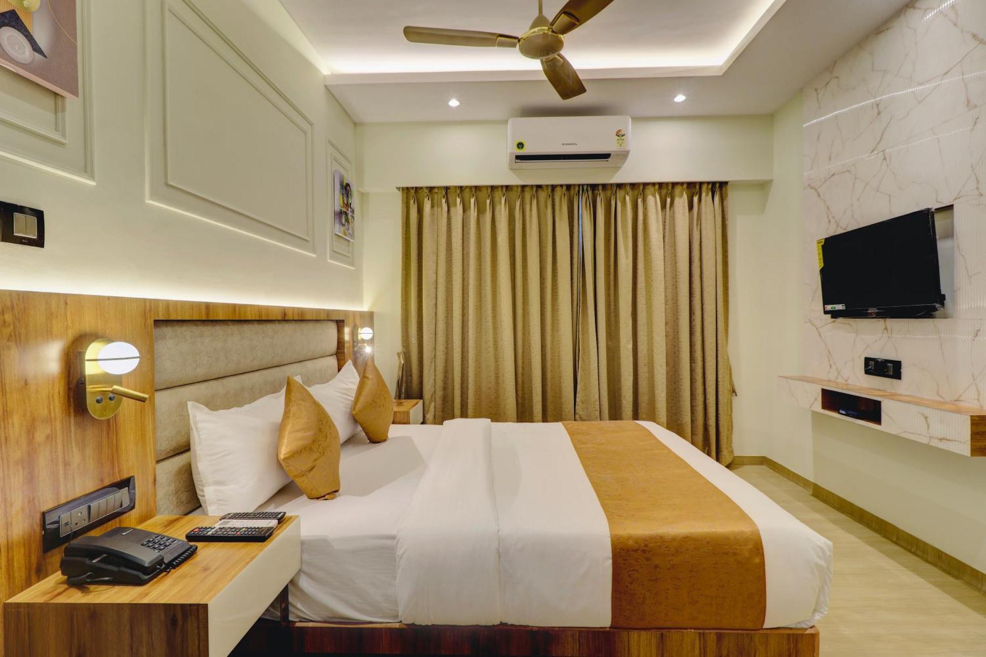 Home2 Studio Apartments มุมไบ ภายนอก รูปภาพ