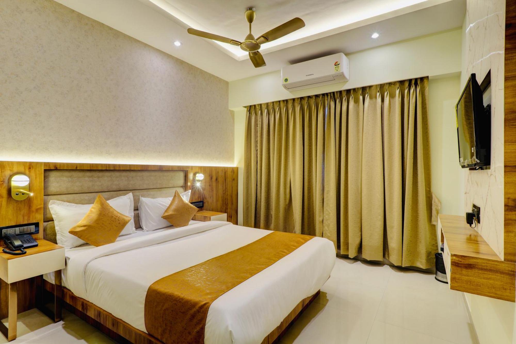 Home2 Studio Apartments มุมไบ ภายนอก รูปภาพ